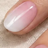 Soft ombré nail